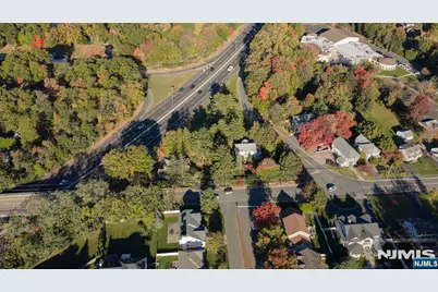 485 Grandview Avenue, Wyckoff Township, NJ 07481 - Photo 7