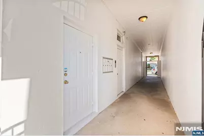613 Ridge Road 2R #2R, Lyndhurst Township, NJ 07071 - Photo 19