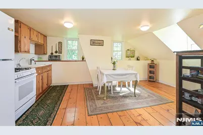 404 Washington Avenue, Dumont, NJ 07628 - Photo 23
