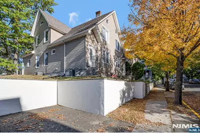 81 Washington Place, East Rutherford, NJ 07073 - Photo 33