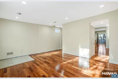 81 Washington Place, East Rutherford, NJ 07073 - Photo 11