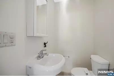 81 Washington Place, East Rutherford, NJ 07073 - Photo 23