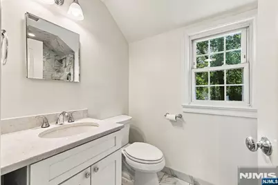 16 Hillcrest Road, Tenafly, NJ 07670 - Photo 19
