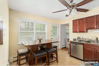 34 Meyerhoff Place B #B, Oradell, NJ 07649 - Photo 7