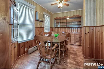 641 New Jersey Avenue, Lyndhurst Township, NJ 07071 - Photo 5