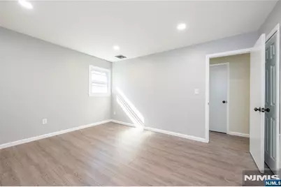 8 Sibel Court, Woodland Park, NJ 07424 - Photo 17