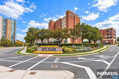 3203 City Place 3203 #3203, Edgewater, NJ 07020 - Photo 5