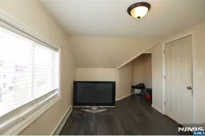 752 Highland, Newark, NJ 07104 - Photo 17