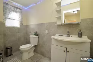 752 Highland, Newark, NJ 07104 - Photo 15