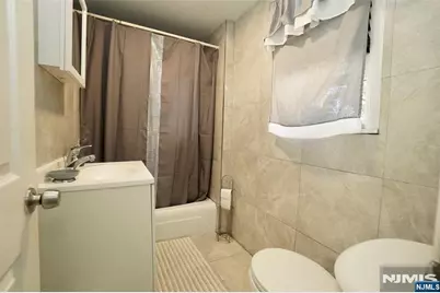 752 Highland, Newark, NJ 07104 - Photo 11