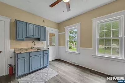 370 Sicomac Avenue, Wyckoff Township, NJ 07481 - Photo 5
