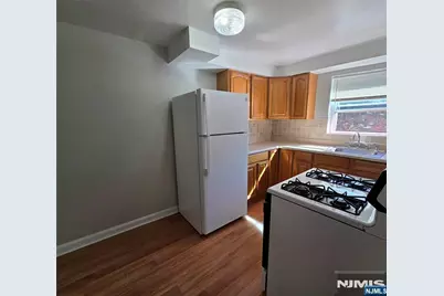294 Terrace Avenue 304B #304B, Hasbrouck Heights, NJ 07604 - Photo 3