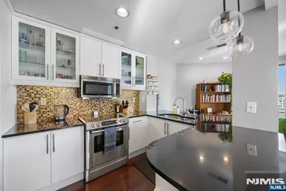 600 Harbor Boulevard 1121 #1121, Weehawken, NJ 07086 - Photo 7