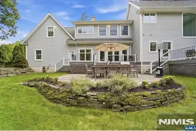 580 Brookside Avenue, Allendale, NJ 07401 - Photo 47