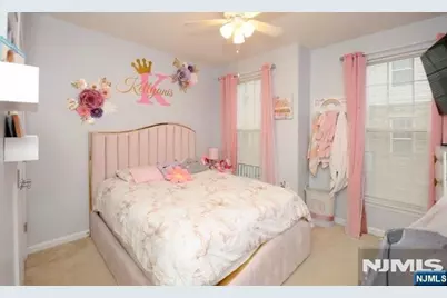 5 Holly Lane, Garfield, NJ 07026 - Photo 9