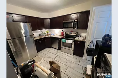 574 Windsor Drive 574 #574, Palisades Park, NJ 07650 - Photo 5