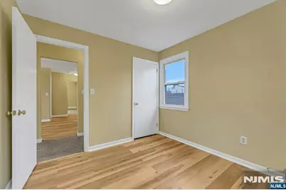 343 Wagaraw Road, Hawthorne, NJ 07506 - Photo 35