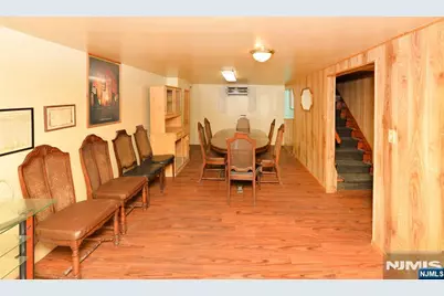 151 Hickory Avenue, Bergenfield, NJ 07621 - Photo 15