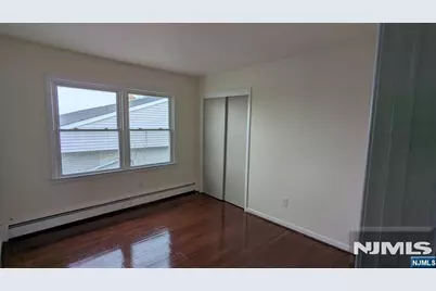 95 Stefanic Avenue, Elmwood Park, NJ 07407 - Photo 13