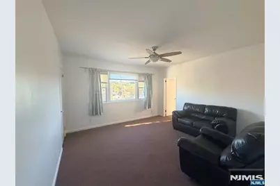501 Englehardt Terrace 2 #2, Ridgefield, NJ 07657 - Photo 3