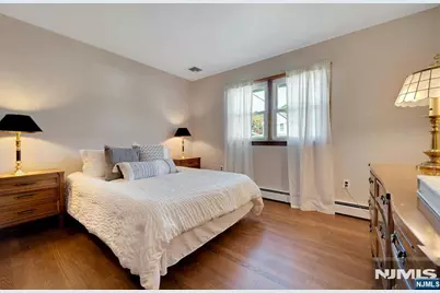 61 Oak Street, Rochelle Park Township, NJ 07662 - Photo 15
