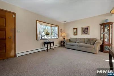 61 Oak Street, Rochelle Park Township, NJ 07662 - Photo 5