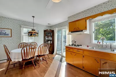 61 Oak Street, Rochelle Park Township, NJ 07662 - Photo 13