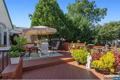 5 English Avenue, Elmwood Park, NJ 07407 - Photo 27