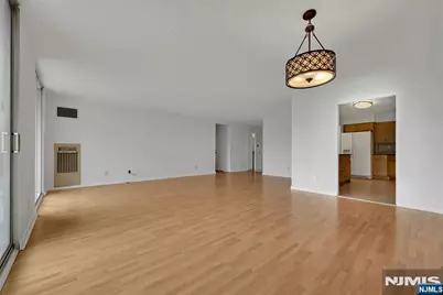 1077 River Road 1009 #1009, Edgewater, NJ 07020 - Photo 7
