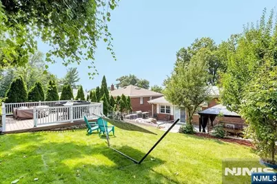 694 Center Street House #House, Ridgefield, NJ 07657 - Photo 21