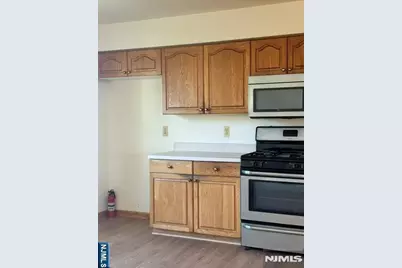 180 Arlington Avenue, Clifton, NJ 07011 - Photo 19