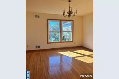 180 Arlington Avenue, Clifton, NJ 07011 - Photo 11