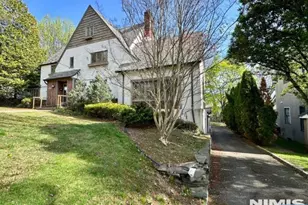 112 Oxford Pl, Glen Rock, NJ 07452 - Photo 1