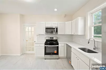 359-361 18th Street, Newark, NJ 07103 - Photo 11