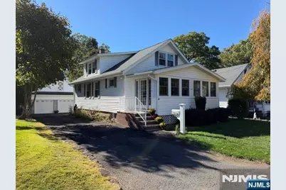 92 Chamberlain Place, Midland Park, NJ 07432 - Photo 1