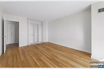 1055 River Road 1006 #1006, Edgewater, NJ 07020 - Photo 11