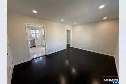 627 Mola Boulevard, Elmwood Park, NJ 07407 - Photo 11