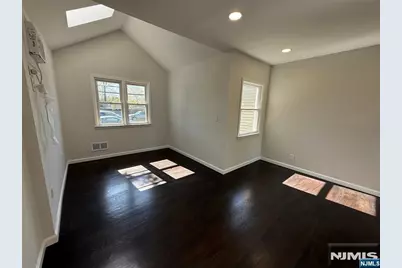627 Mola Boulevard, Elmwood Park, NJ 07407 - Photo 13