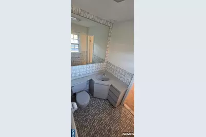 245 Hillside Avenue, Nutley, NJ 07110 - Photo 17