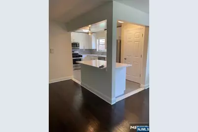 280-320 Oak Street 318D #318D, Ridgewood, NJ 07450 - Photo 11