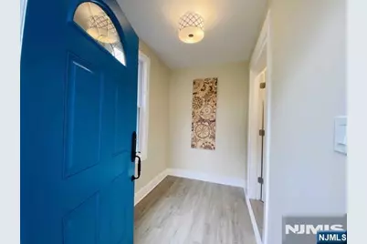 216 Phillips Avenue 1Fl #1FL, South Hackensack Township, NJ 07606 - Photo 3