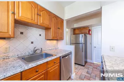 21 Chestnut Street 2 #2, Garfield, NJ 07026 - Photo 5