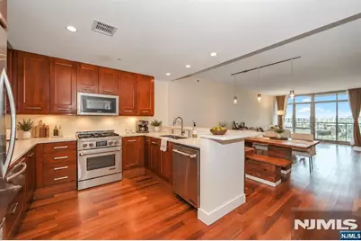 8100 River Road 601 #601, North Bergen, NJ 07047 - Photo 1