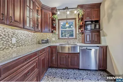 55 Passaic Avenue, Hasbrouck Heights, NJ 07604 - Photo 11