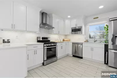 10 Homestead Road, Elmwood Park, NJ 07407 - Photo 13