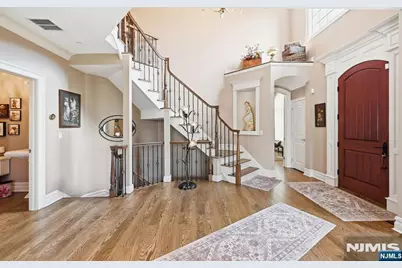 103 Windsor Lane, Ramsey, NJ 07446 - Photo 3