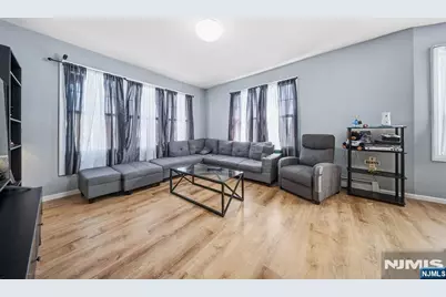73 Planten Avenue, Prospect Park, NJ 07508 - Photo 25