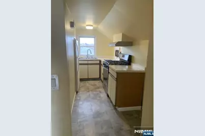 10 E Passaic Street 2 #2, Rochelle Park Township, NJ 07662 - Photo 9