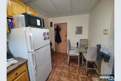 1614 Summit Avenue 203 #203, Union City, NJ 07087 - Photo 5