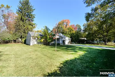 5 Beekman Place, Glen Rock, NJ 07452 - Photo 23